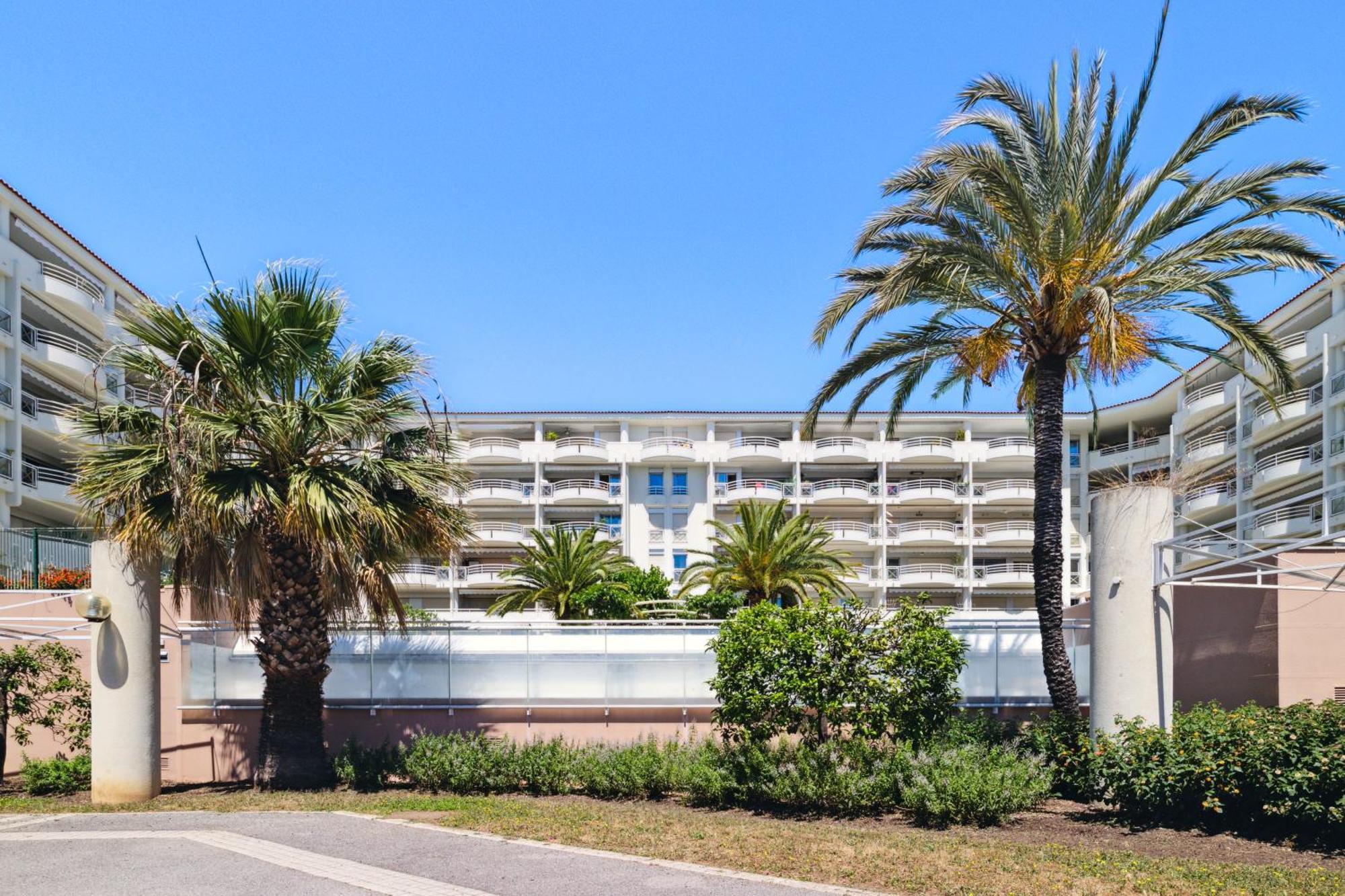 אנטיב Duplex Villa Les Pins 89M2 Et Terrasse 30M2 מראה חיצוני תמונה